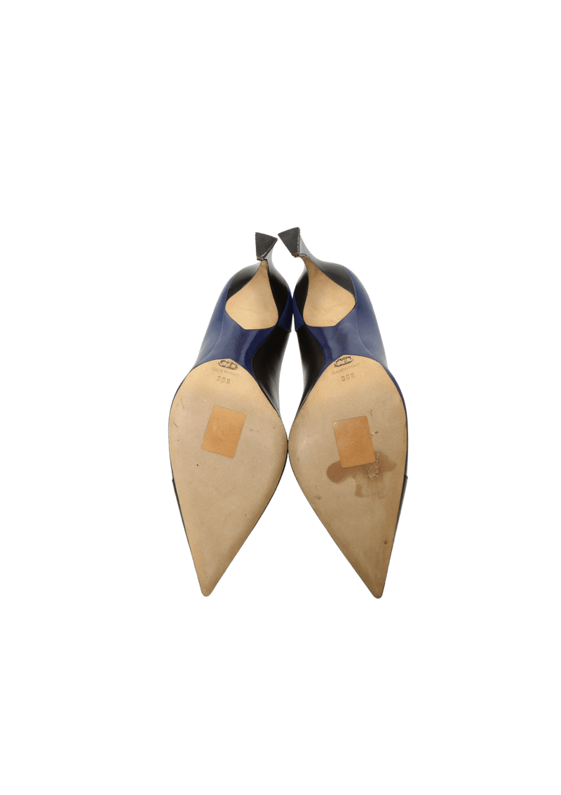 TRIANGLE HEEL PUMPS 36.5