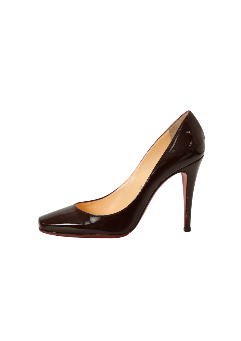 PATENT LEATHER PUMPS 37.5