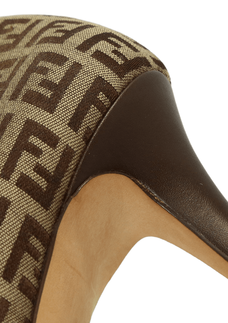 LEATHER ZUCCA PUMPS 36