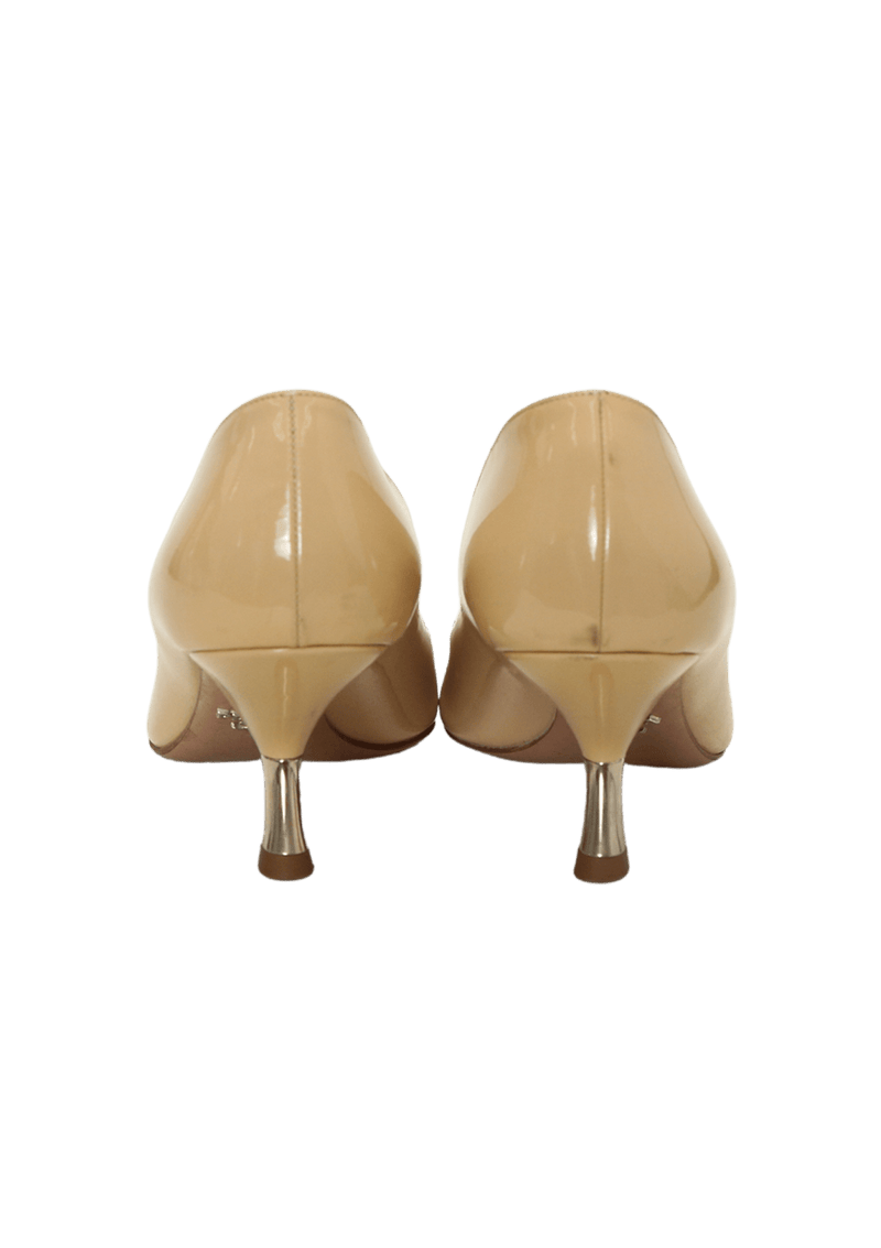 LEATHER PUMPS 36.5