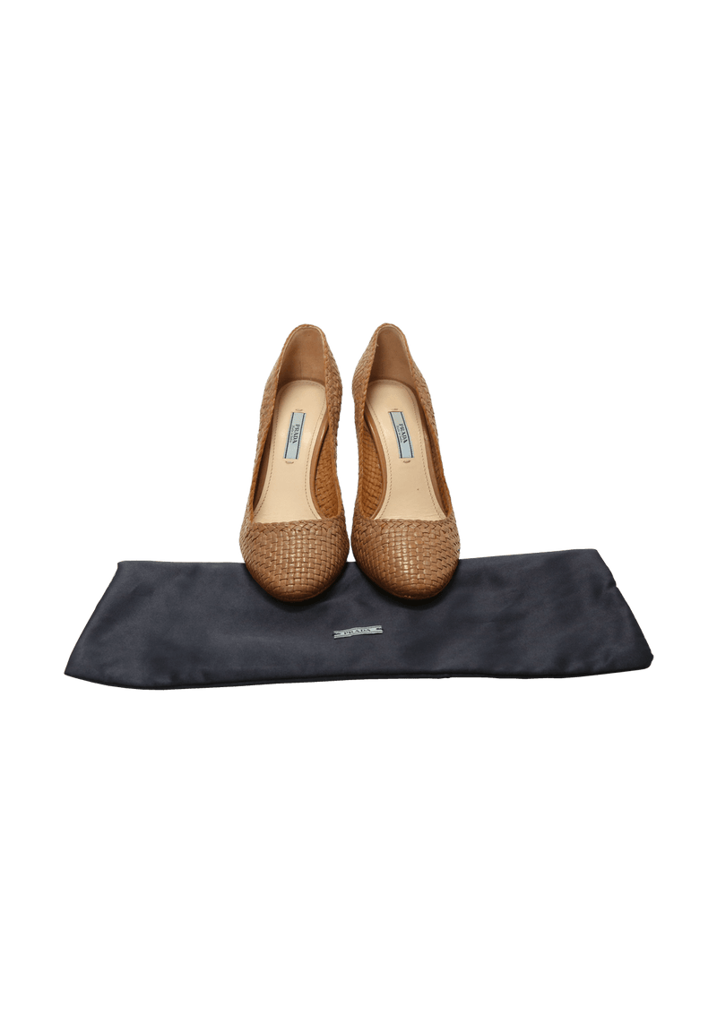 WOVEN PUMPS 35