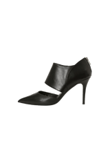 LEATHER CUT OUT PUMPS 38