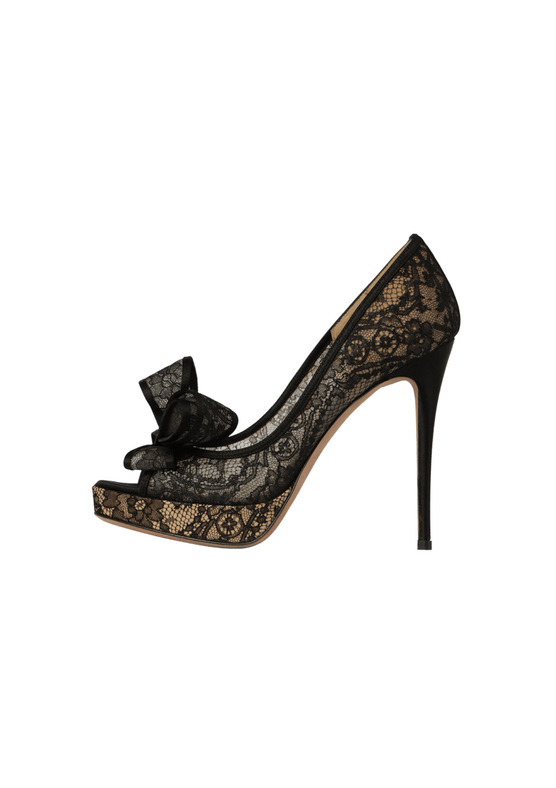 LACE PATTERN BOW PUMPS 35