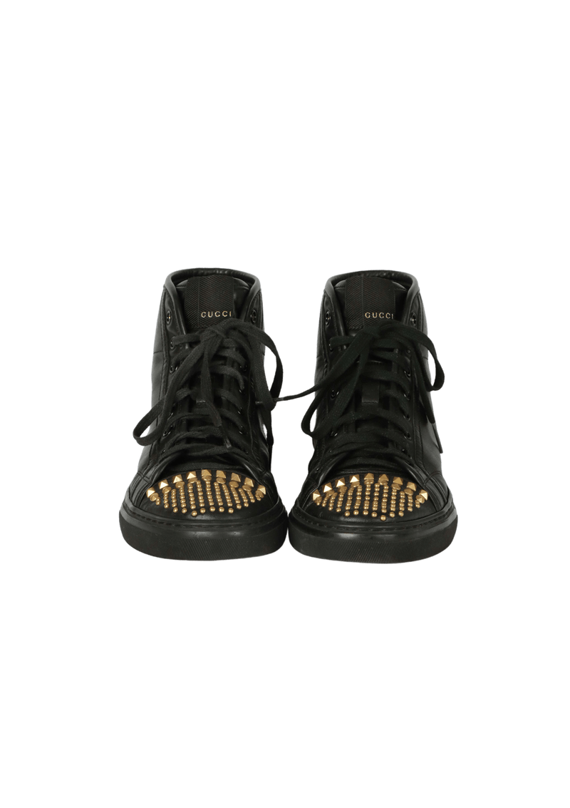 LEATHER STUDDED SNEAKERS 38