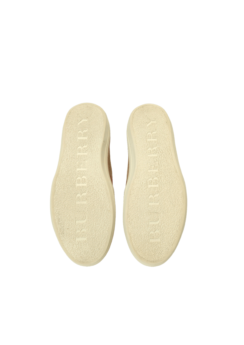 Burberry sales tenis rosas