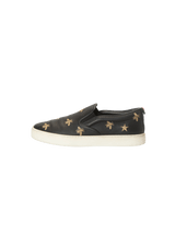 BEE SLIP ON 38