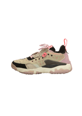 JORDAN DELTA 2 REACT 39.5