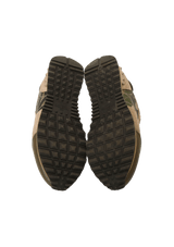 ROCKSTUD CAMO SNEAKERS 38