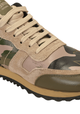 ROCKSTUD CAMO SNEAKERS 38