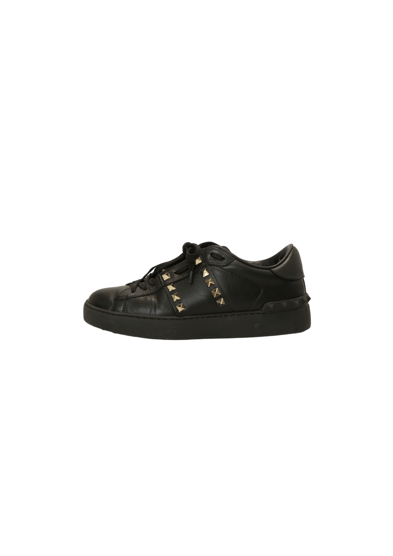 ROCKSTUD SNEAKERS 35