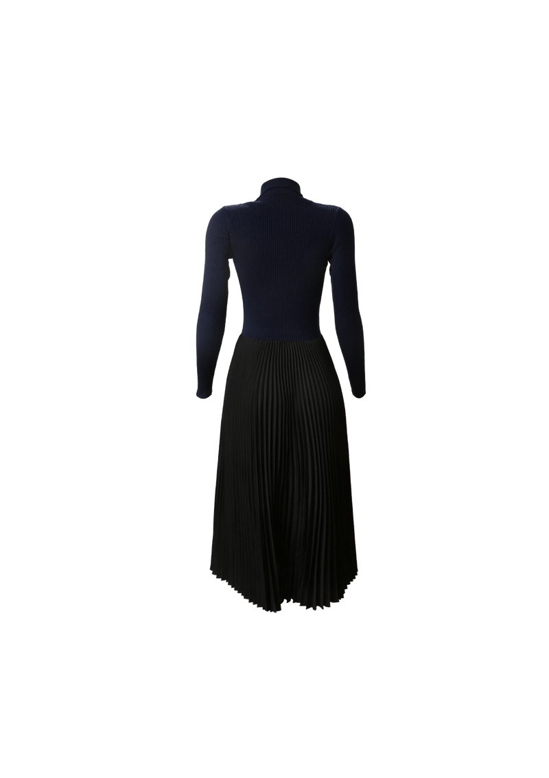 KNIT PLEATED DRESS 36