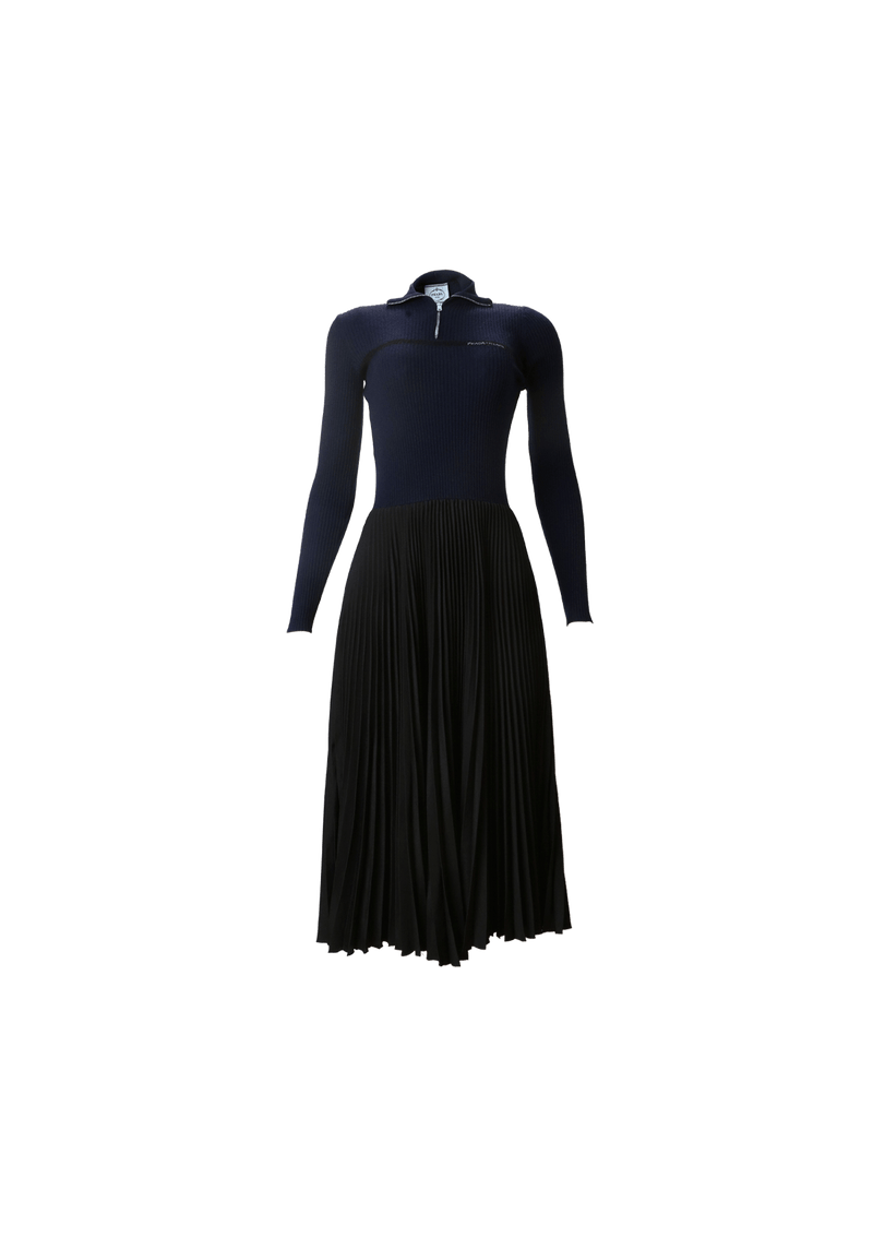 KNIT PLEATED DRESS 36