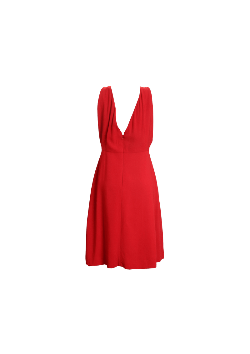 SLEEVELESS V-NECK DRESS 40